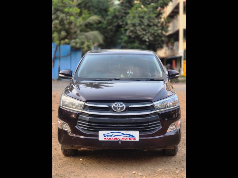 Toyota Innova Crysta 2.4 GX 8 STR