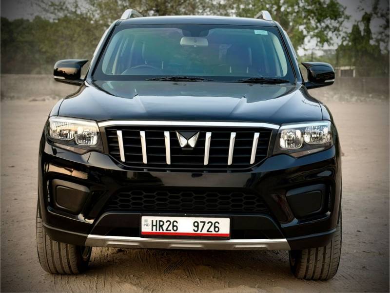 Mahindra Scorpio-N Z2 Petrol MT 7 STR