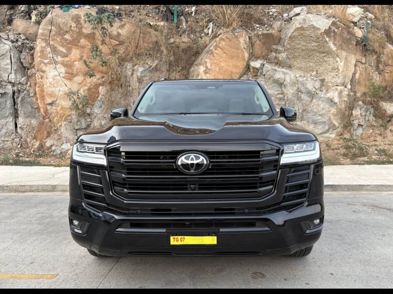 Toyota Land Cruiser ZX Diesel
