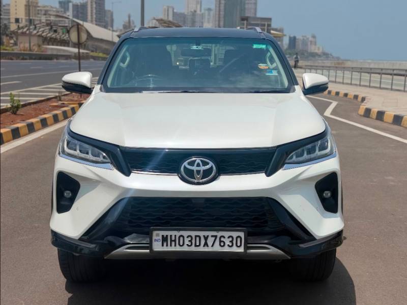 Toyota Fortuner Legender 4X4 AT 2.8 Legender