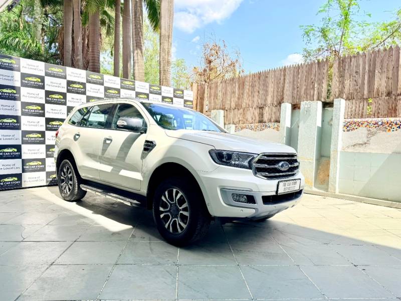 Ford Endeavour Titanium 2.0 4x2 AT