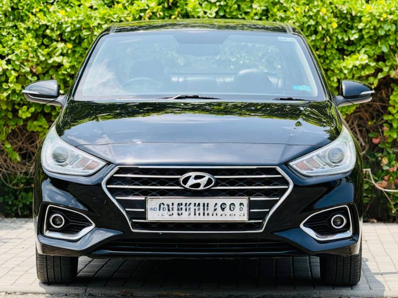 Hyundai Verna 1.6 CRDI SX