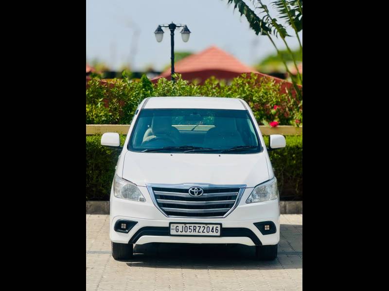 Toyota Innova 2.5 GX 7 STR