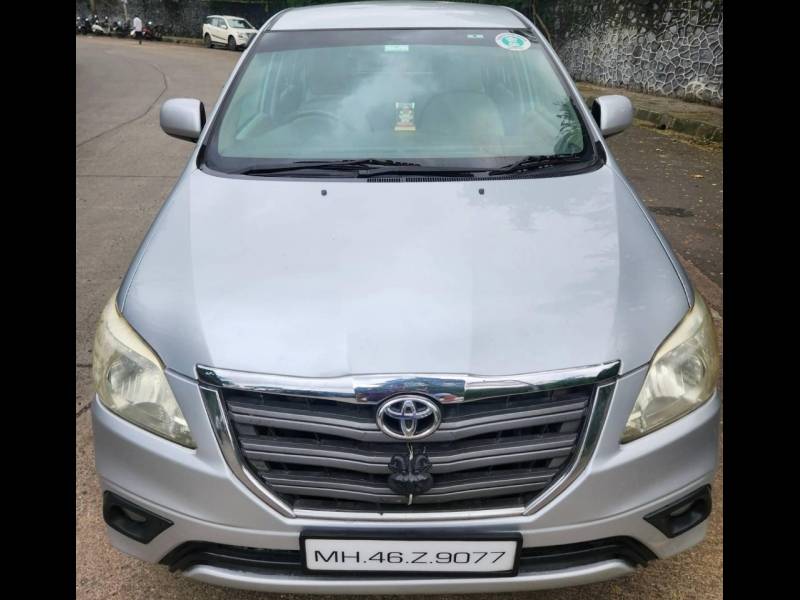 Toyota Innova 2.5 GX 8 STR