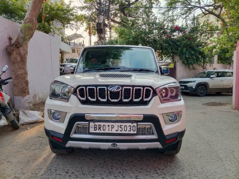 Mahindra Scorpio S7 120 2WD