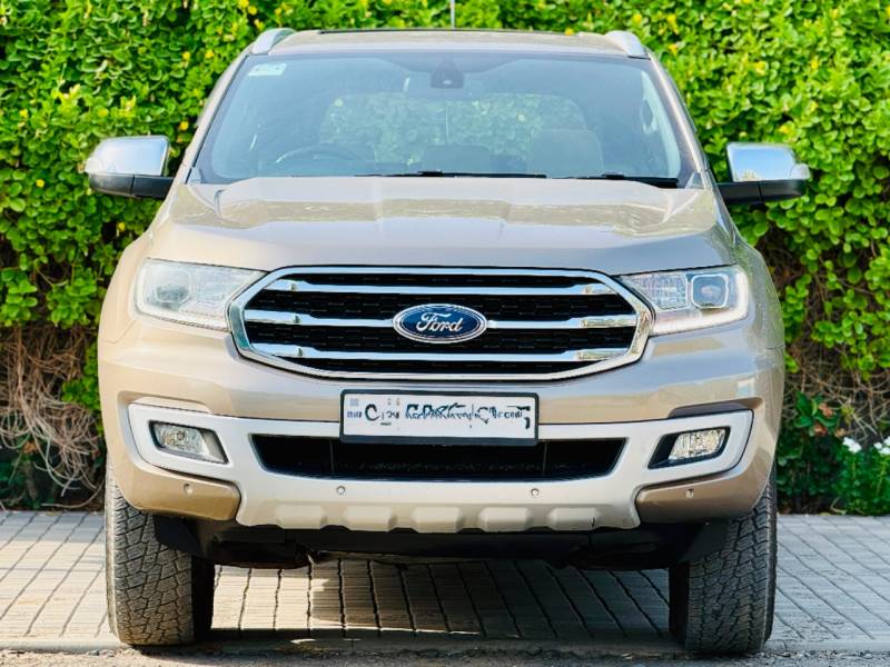 Ford Endeavour Titanium Plus 2.0 4x2 AT