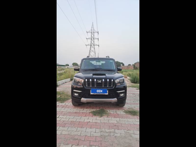 Mahindra Scorpio Classic S11 MT 7S