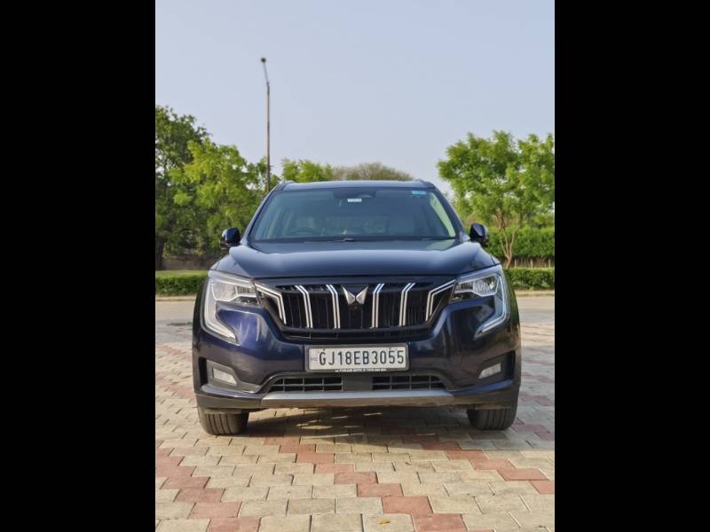 Mahindra XUV700 AX 7 Luxury Pack Diesel AT 7 STR