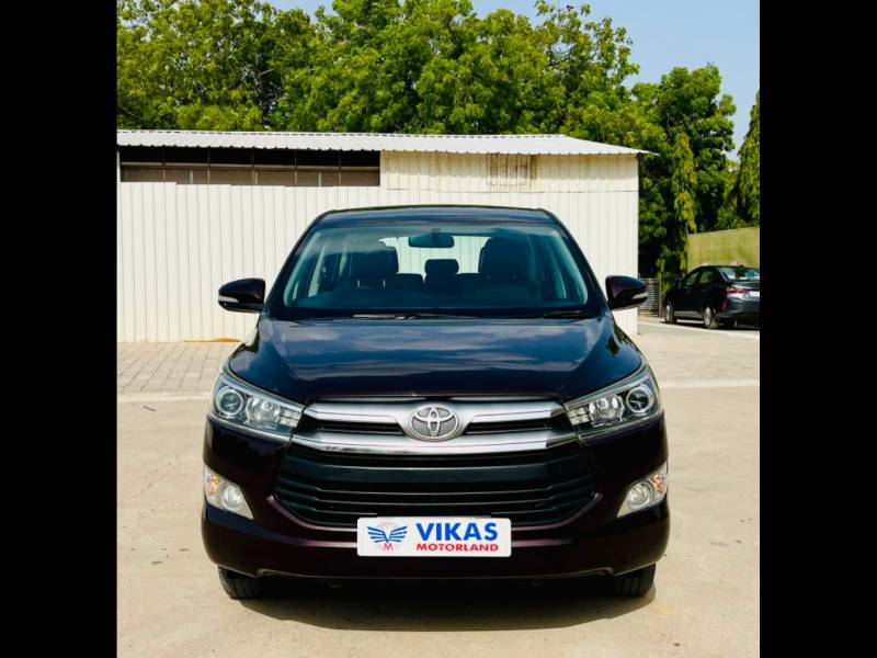 Toyota Innova Crysta 2.5 VX BS IV 8 STR