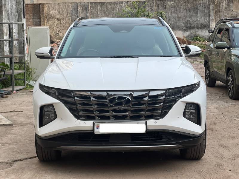 Hyundai Tucson Signature 2.0 AT Petrol Dual Tone