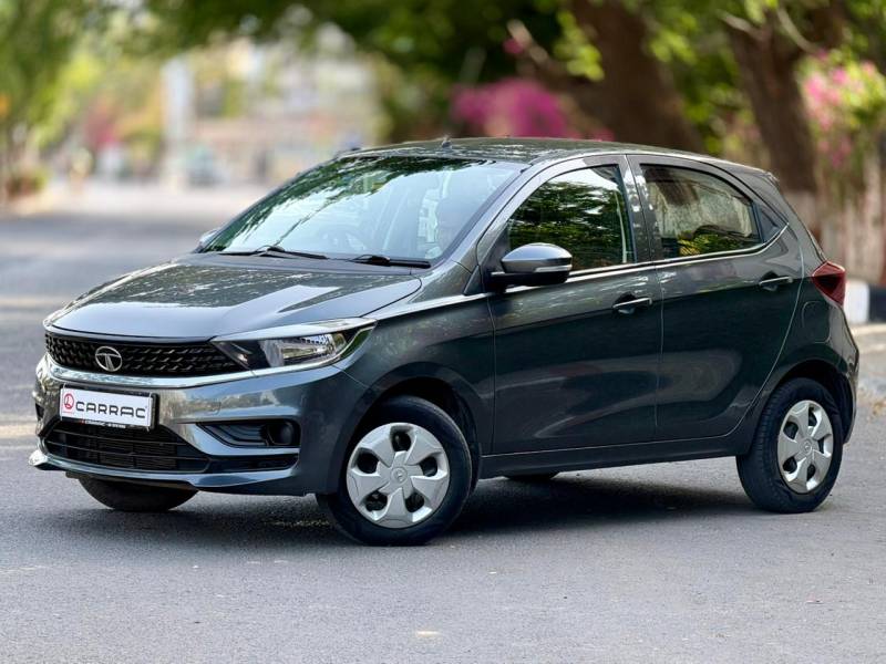 Tata Tiago XT