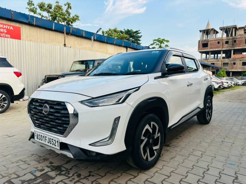 Nissan Magnite XV Premium Turbo CVT