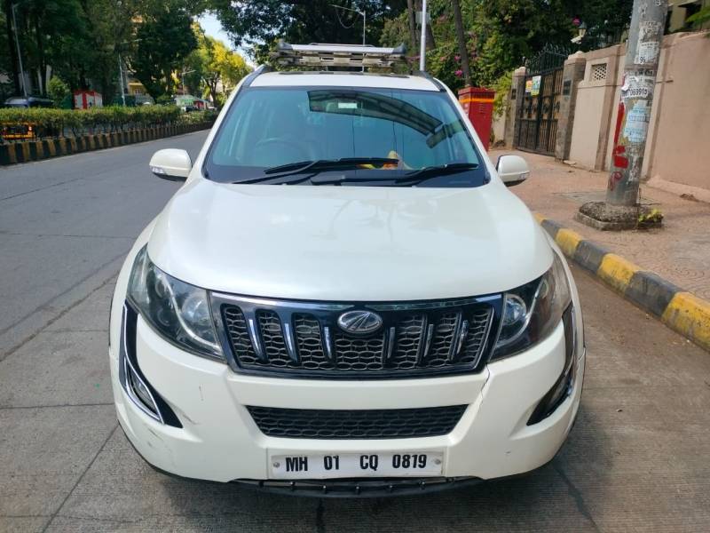 Mahindra XUV500 W10 FWD