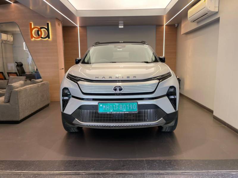 Tata Harrier EV Empowered QWD 75 7.2kW ACFC