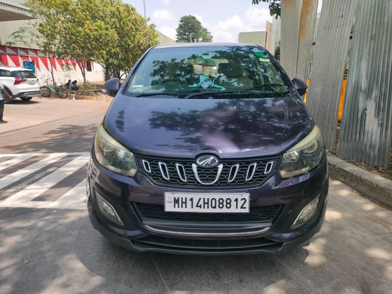 Mahindra Marazzo M8 7 STR