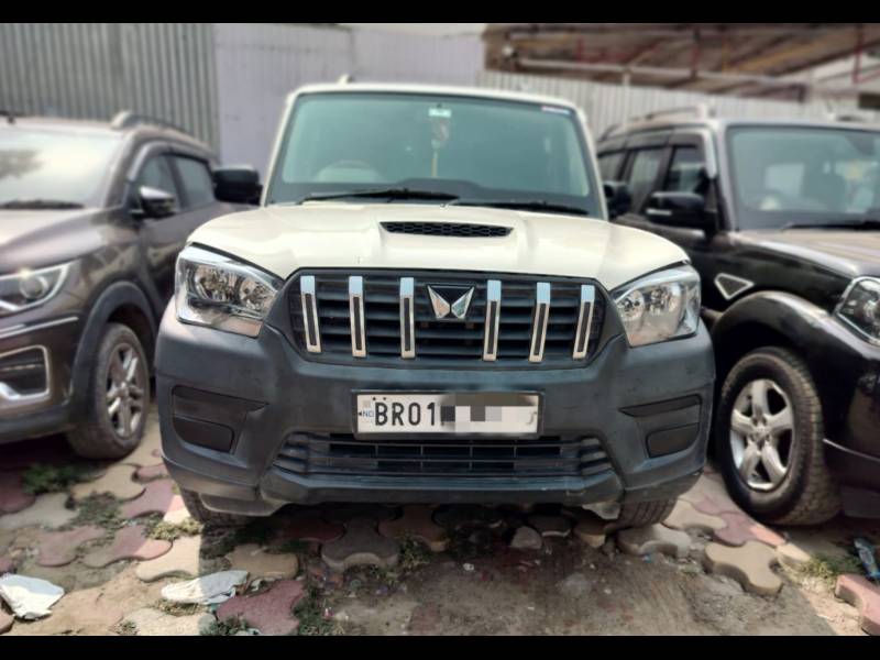 Mahindra Scorpio Classic S MT 7STR