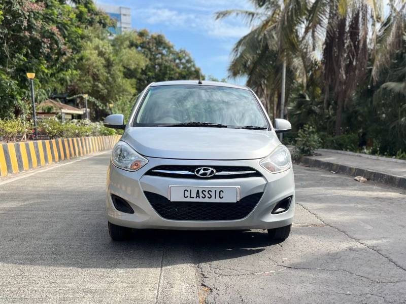 Hyundai i10 Sportz 1.2 AT
