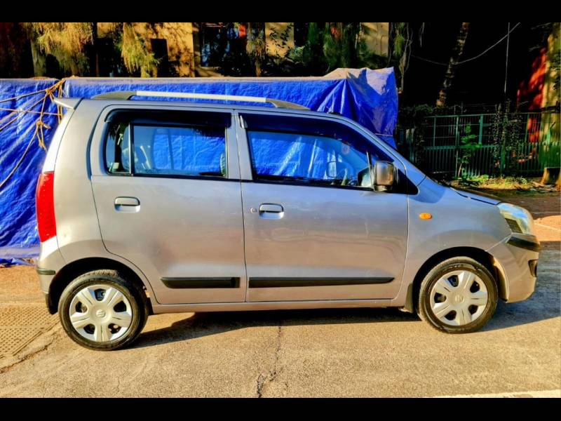 Maruti Suzuki Wagon R 1.0 Vxi AMT