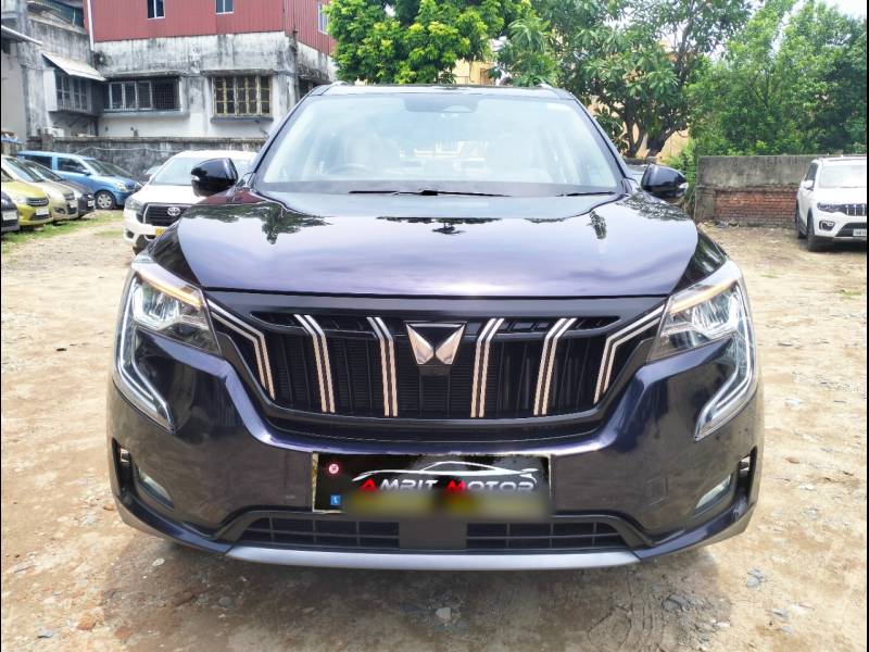 Mahindra XUV700 AX 7 Luxury Pack Diesel AT 7 STR