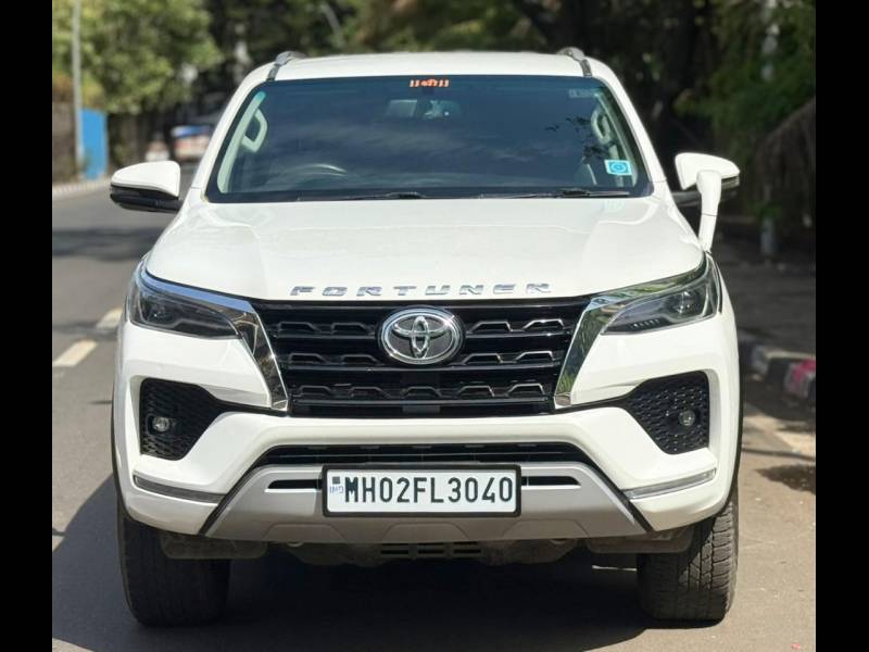 Toyota Fortuner 2.8 4x2 MT