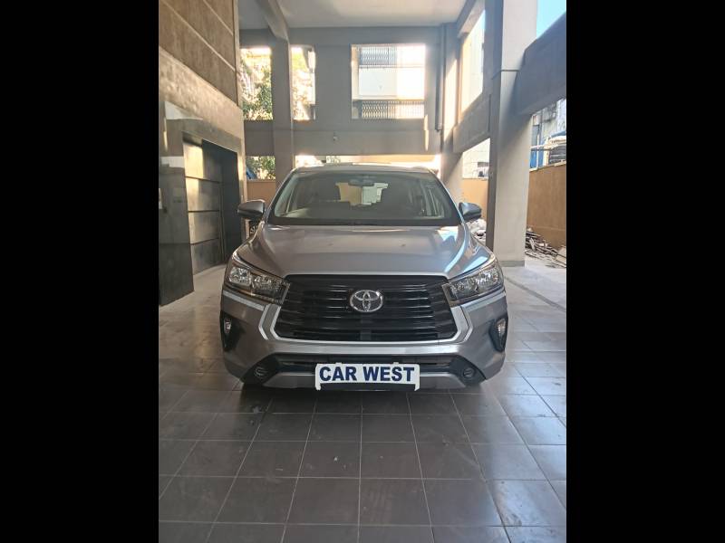 Toyota Innova Crysta 2.4 GX 7 STR