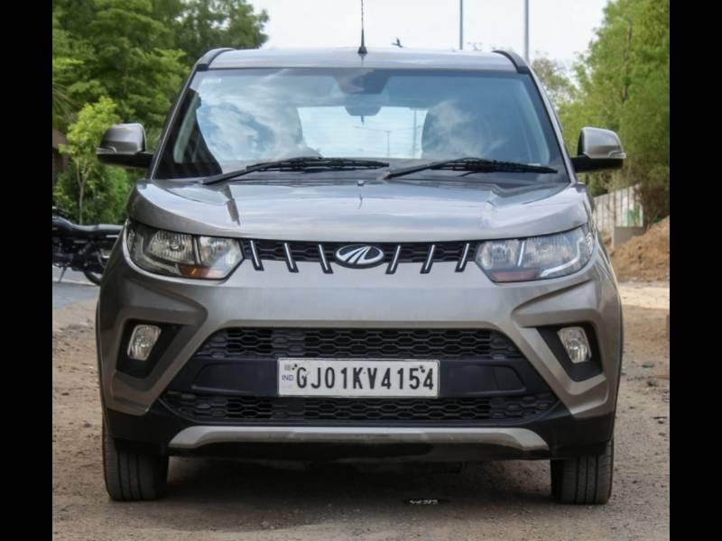 Mahindra KUV100 K8 D 5 STR