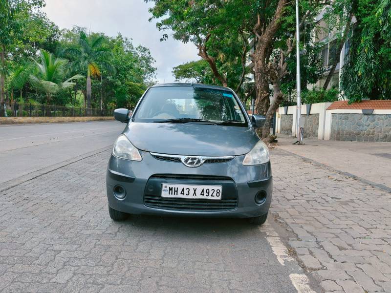 Hyundai i10 Sportz 1.2 AT