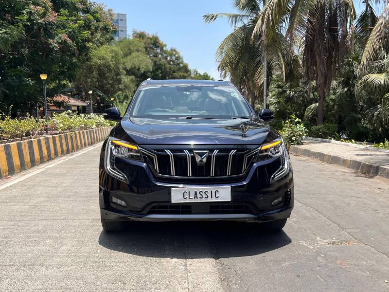 Mahindra XUV700 AX7 Luxury Pack Diesel AT 7 STR
