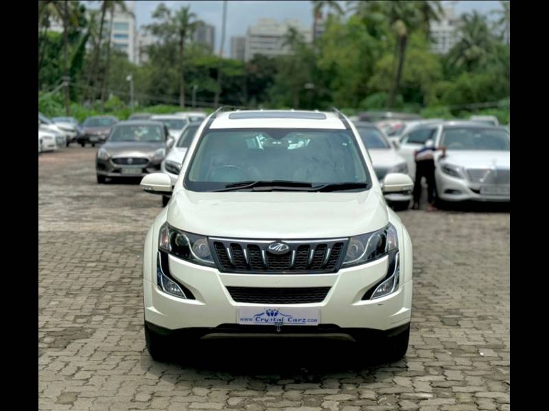 Mahindra XUV500 W10 FWD