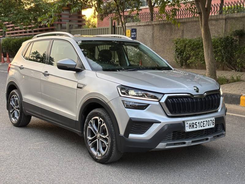 Skoda Kushaq Style 1.0L TSI AT (6 Airbags)