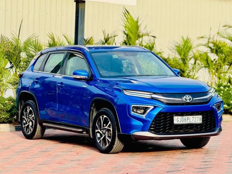 Toyota Urban Cruiser Hyryder V Hybrid