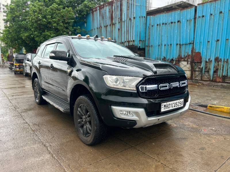 Ford Endeavour Titanium 3.2 4x4 AT