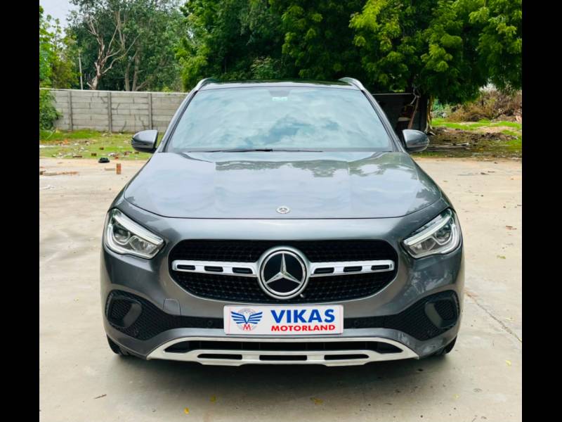 Mercedes Benz GLA Class 220d