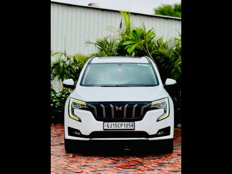 Mahindra XUV700 AX 5 Diesel AT 7 STR