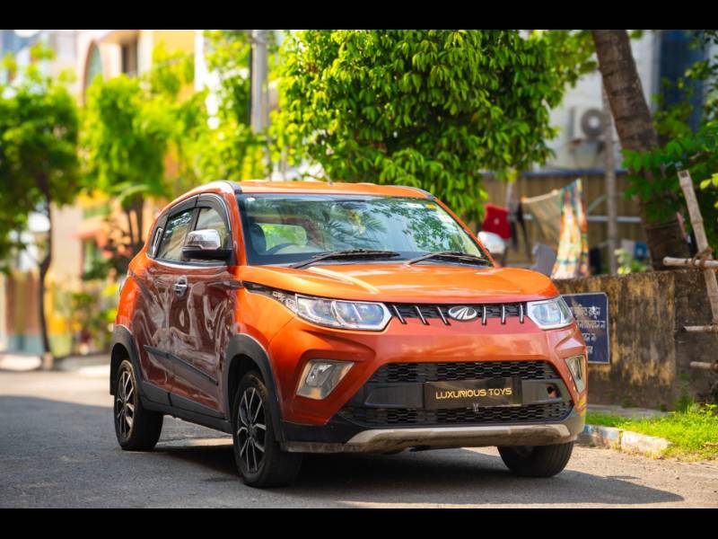 Mahindra KUV100 NXT K8 6 STR