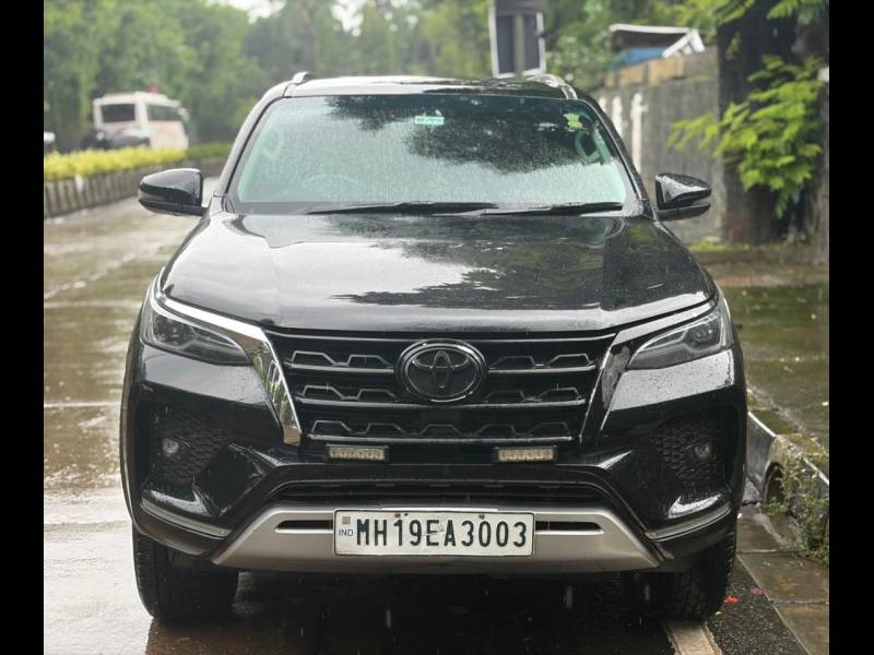 Toyota Fortuner 4X2 MT 2.8 Diesel
