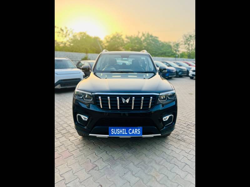 Mahindra Scorpio-N Z8 L Diesel AT 4WD 7 STR