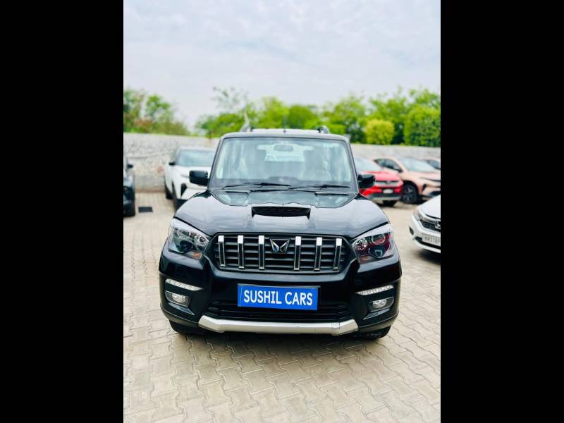 Mahindra Scorpio Classic S11 MT 7S