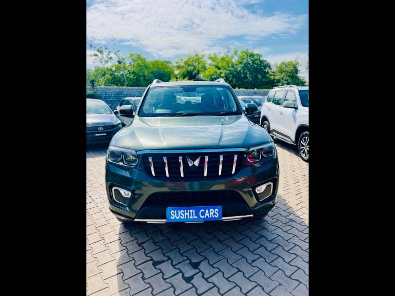 Mahindra Scorpio-N Z8 Diesel MT 2WD 7 STR