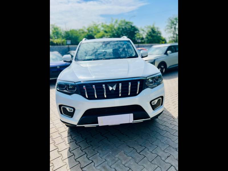 Mahindra Scorpio-N Z8 L Petrol MT 7 STR