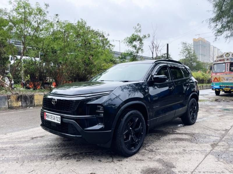 Tata Safari Accomplished Plus 6 STR Dark Edition AT