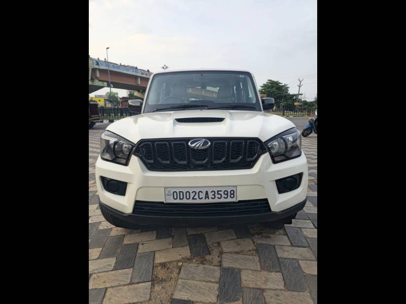 Mahindra Scorpio S5