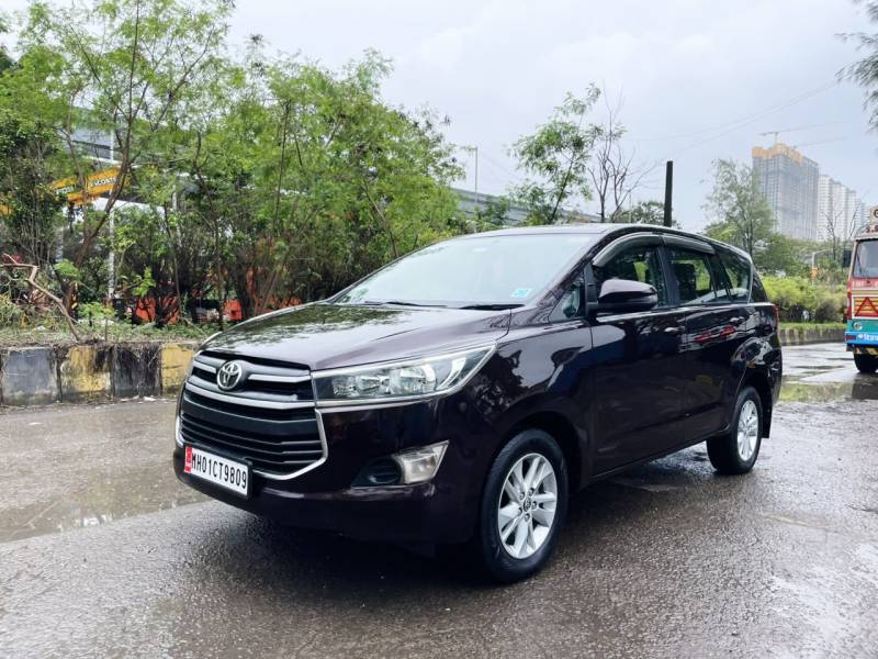 Toyota Innova Crysta 2.4 G 7 STR