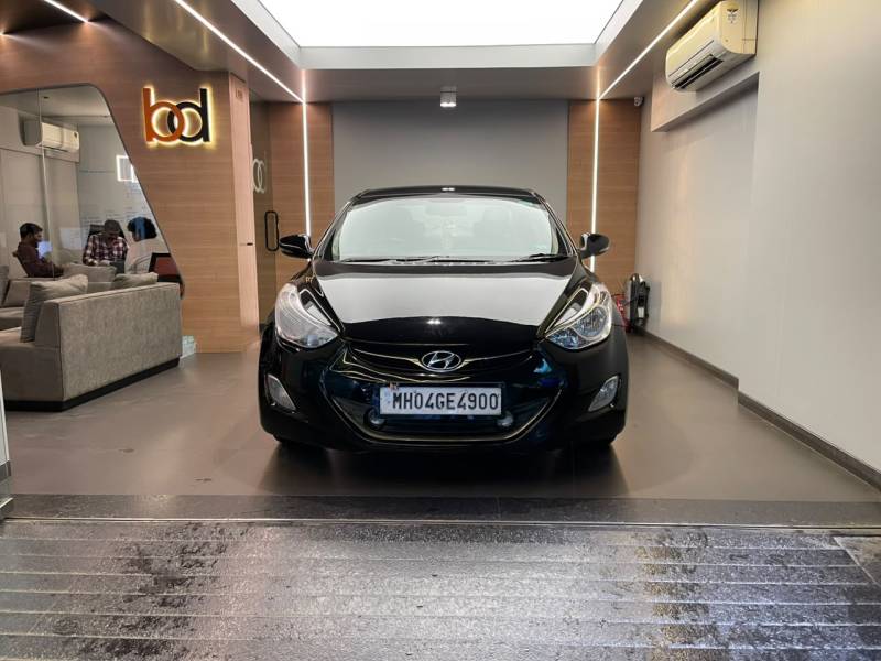 Hyundai Elantra 1.6 SX MT