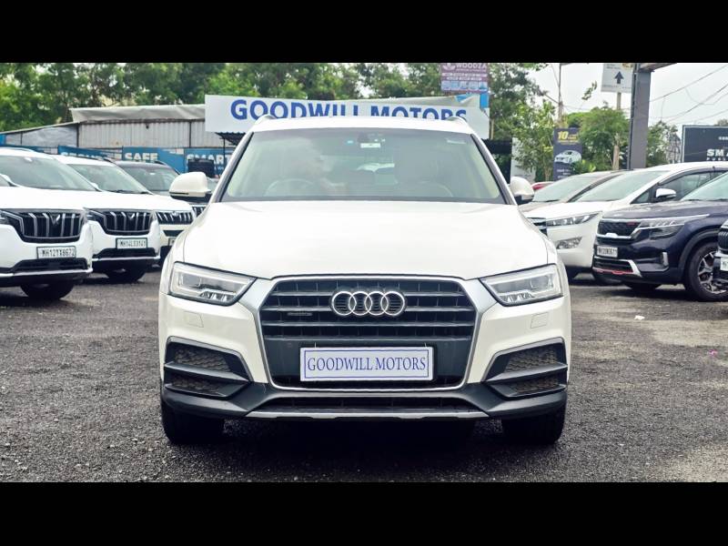 Audi Q3 35 TDI quattro Premium Plus