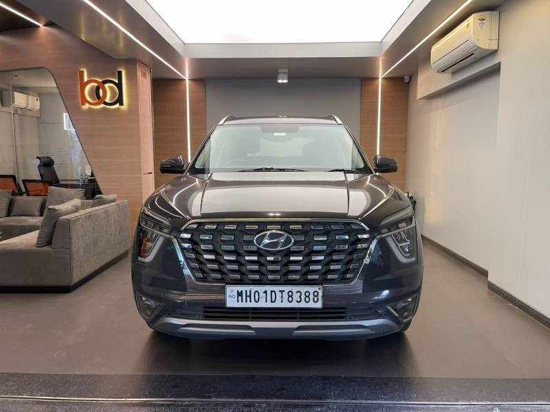 Hyundai Alcazar Signature (O) 6 STR 2.0 Petrol AT