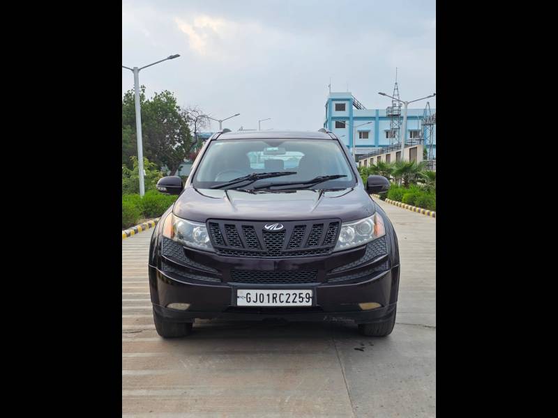 Mahindra XUV500 W8 FWD