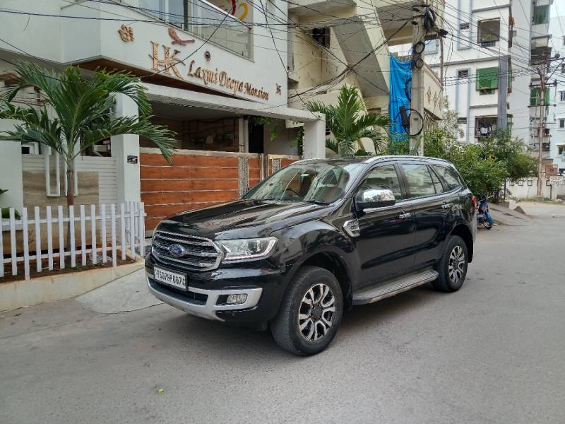 Ford Endeavour Titanium Plus 2.2 4x2 AT