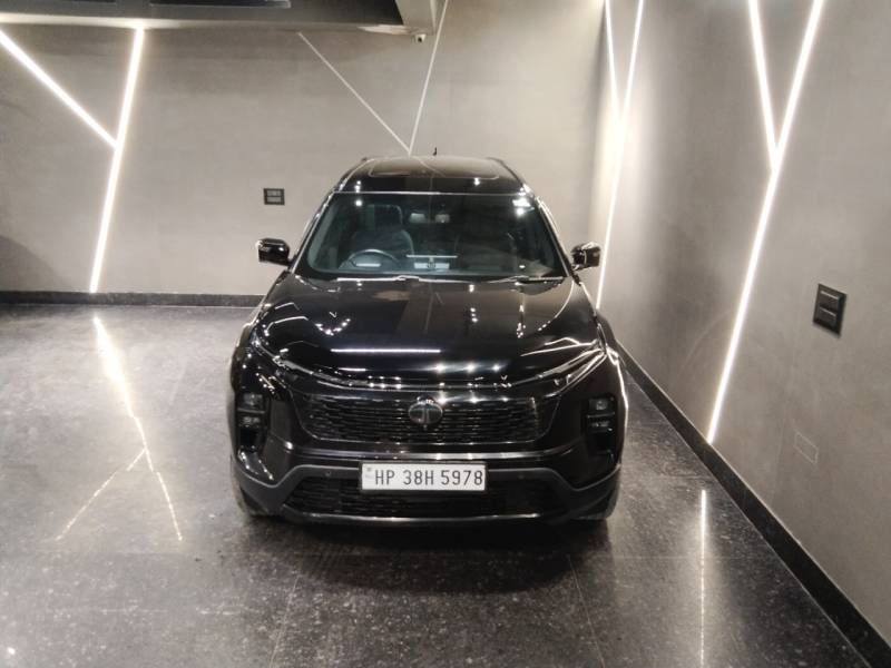 Tata Safari Accomplished Plus Dark Edition 7 STR