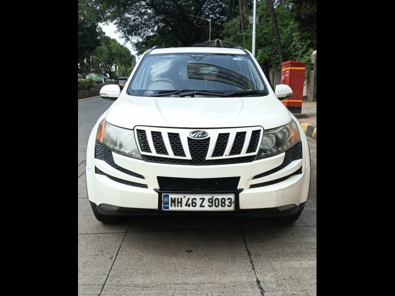 Mahindra XUV500 W8